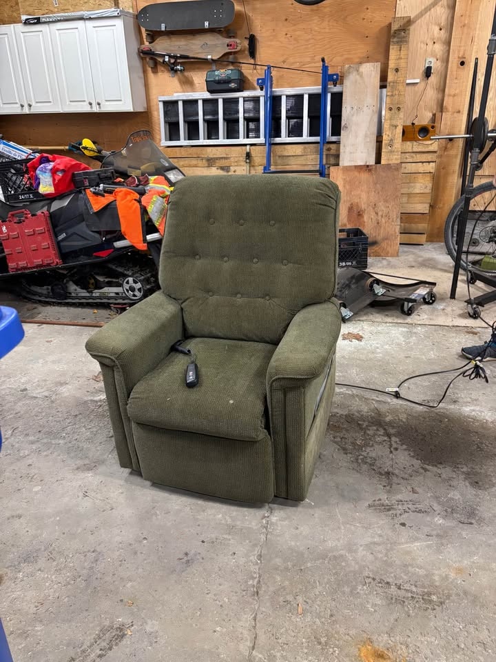 Pride lift chair - photo 2