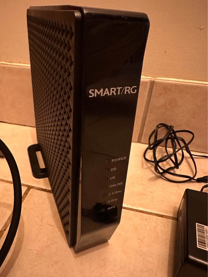 🥕Smart RG SR808ac Wireless Cable Gateway - Modem/Router