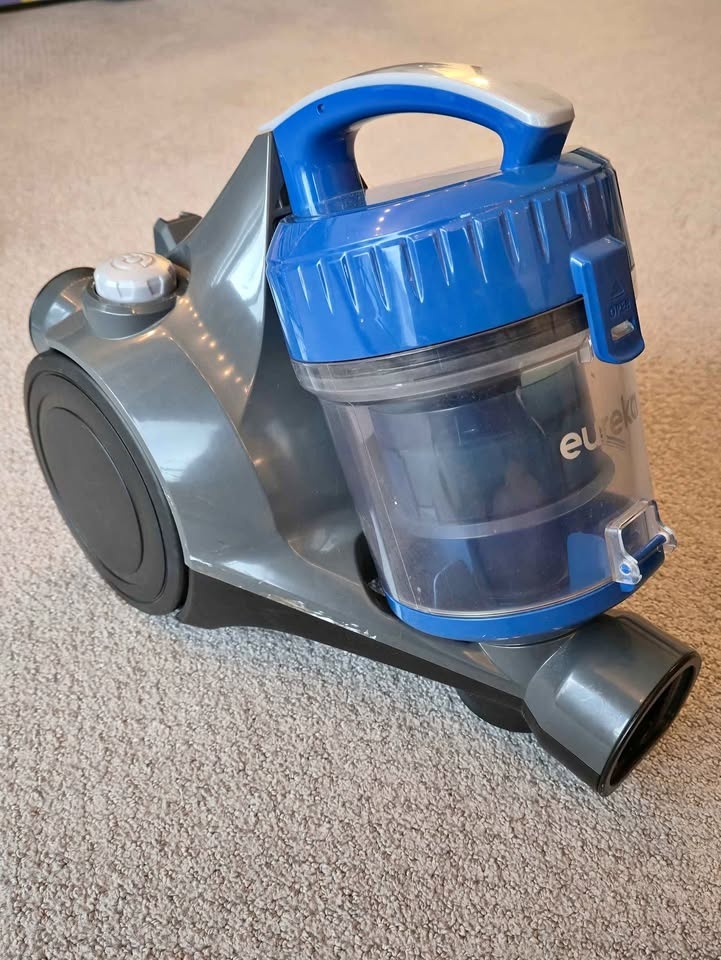 Eureka Vacuum Cleaner