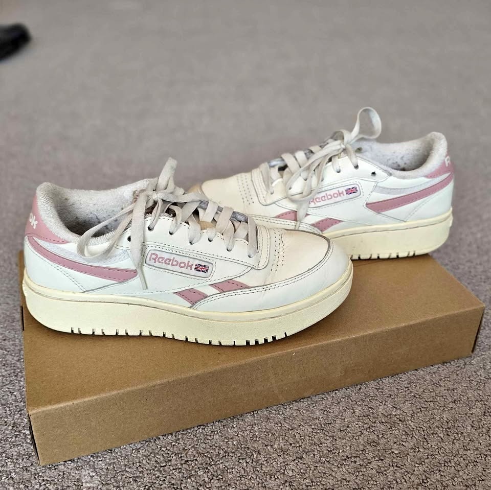 Club C double shoes Reebok sneakers size 7.5 woman