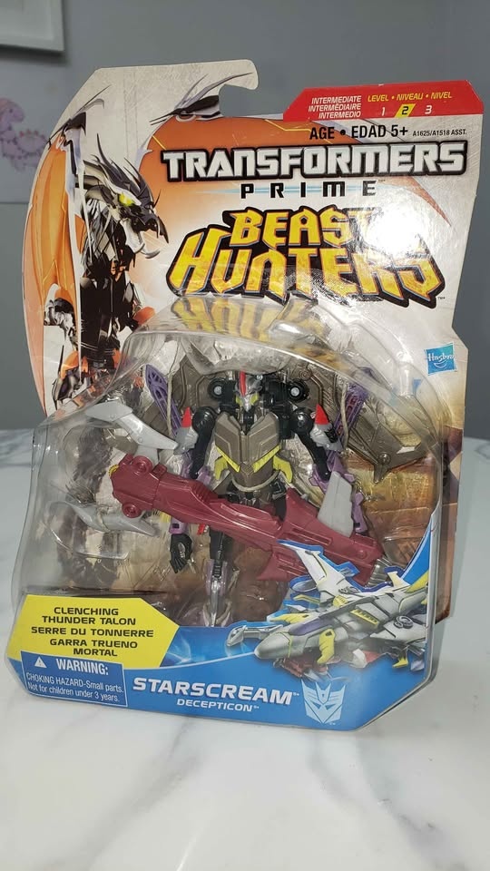 Transformers Prime Beast Hunters Starscream (New)