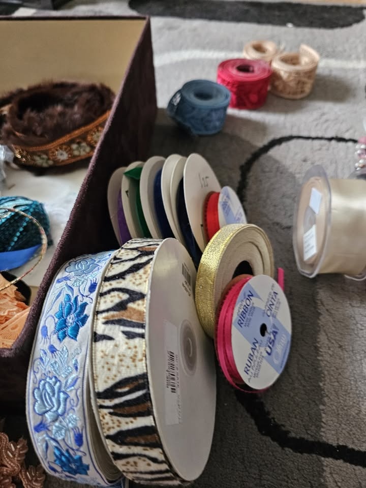 Beads, ribbons, Lace edgings, findings, and much more - photo 2