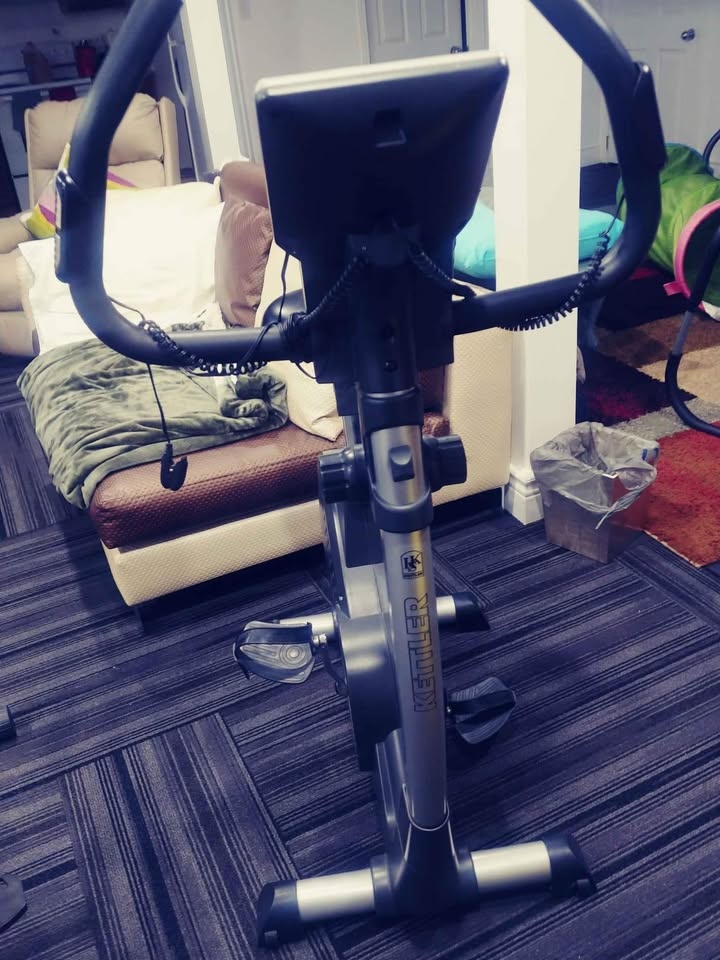 Kettler stationary bicycle hardly used. " Reduced Price P - photo 3