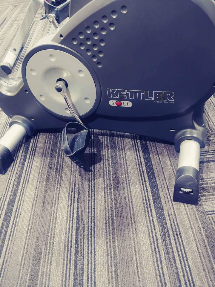 Kettler stationary bicycle hardly used. " Reduced Price P - photo 4