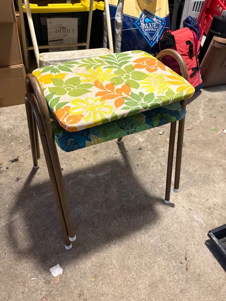 Vintage stacking stools - photo 4