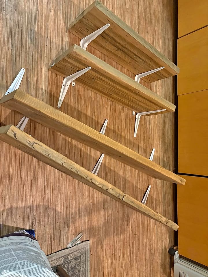 4 DIY WOODEN SHELVES