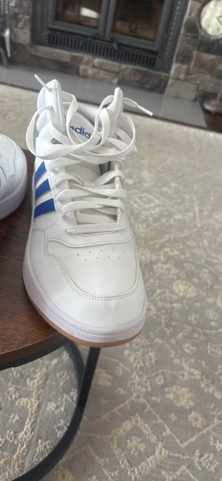 Adidas Shoes - photo 4