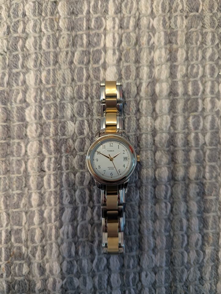 Timex watch great condition - photo 2