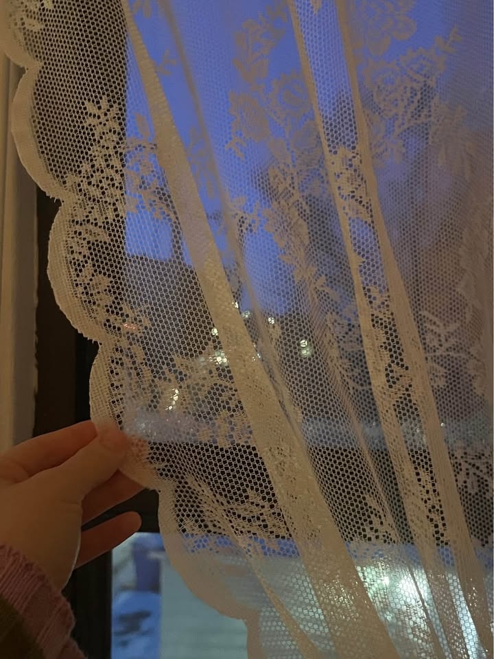 Cute vintage style lace curtains - photo 4