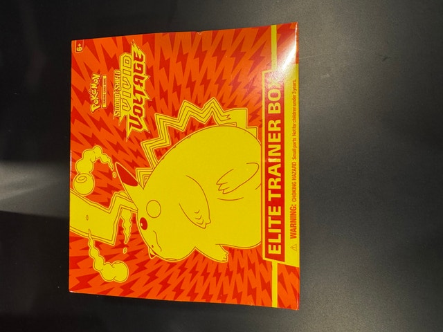 BNIB SEALED Pokemon Vivid Voltage ETB