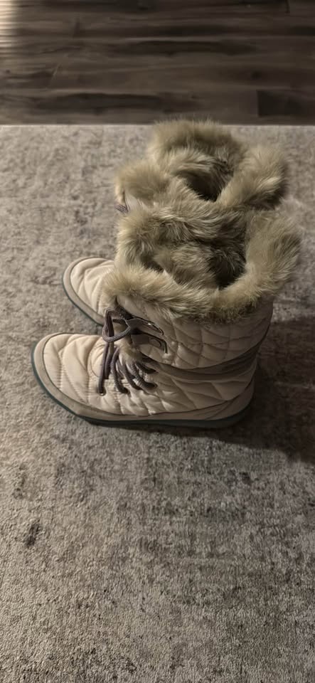 Columbia Winter Boots – Warm Fur Lined - photo 2