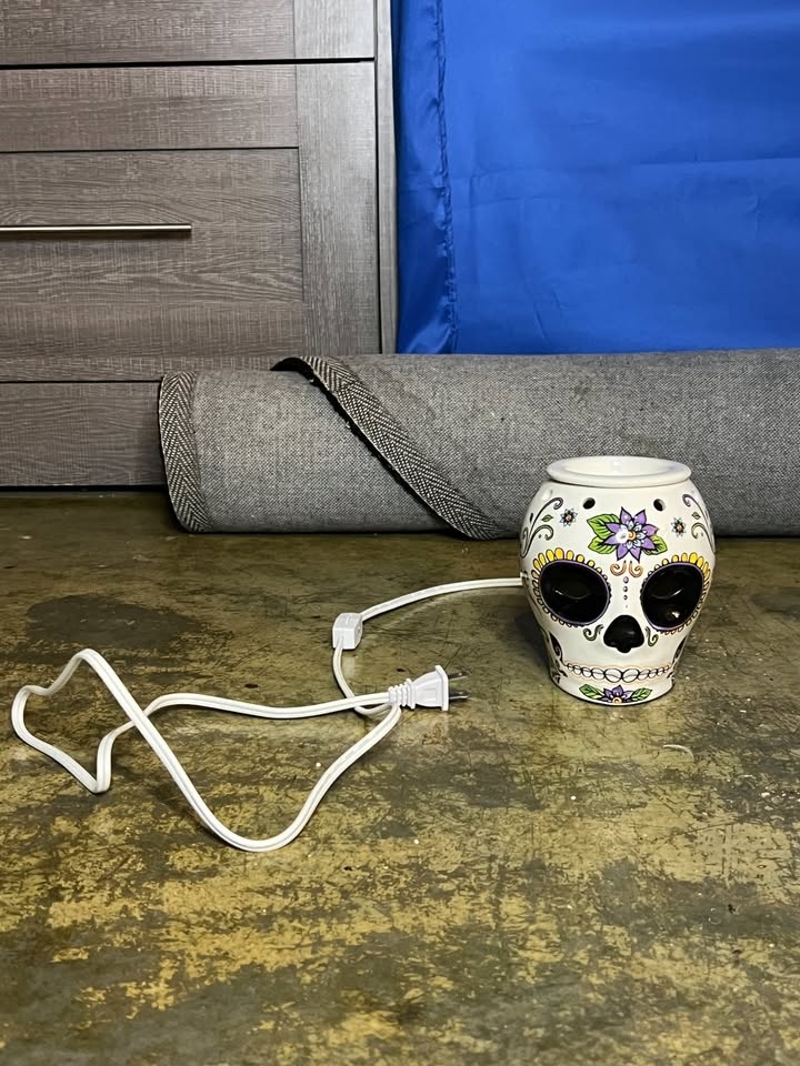 Electric Sugar Skull Wax Warmer / Day of the Dead - (YES, ITS ST - photo 2