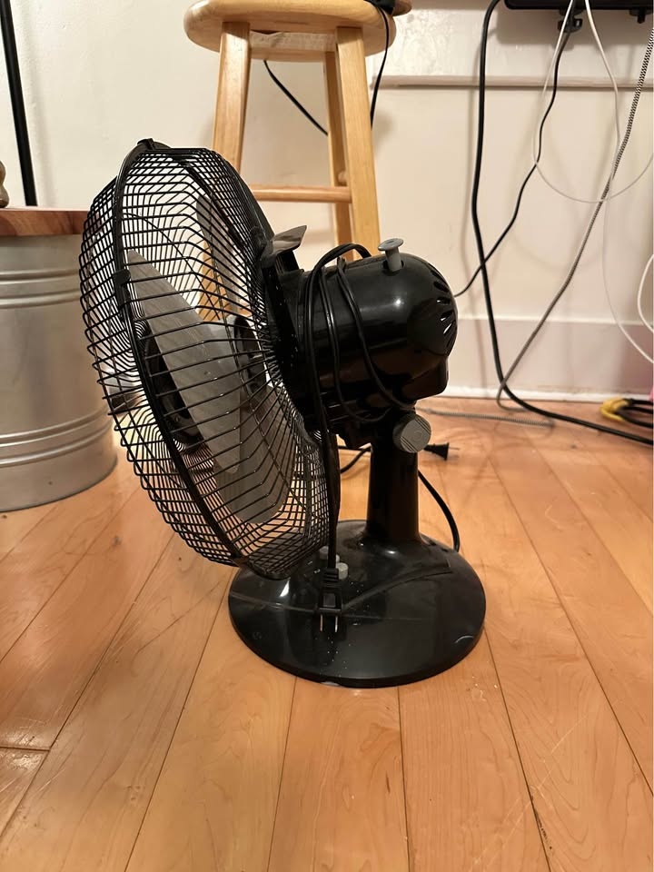 Sunbeam table fan - photo 2