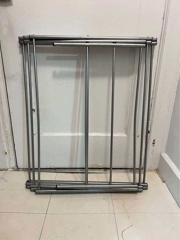 Clothes line/hanger