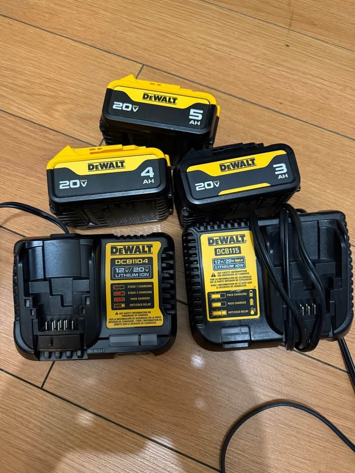 Dewalt batteries and chargers Baterías Dewalt