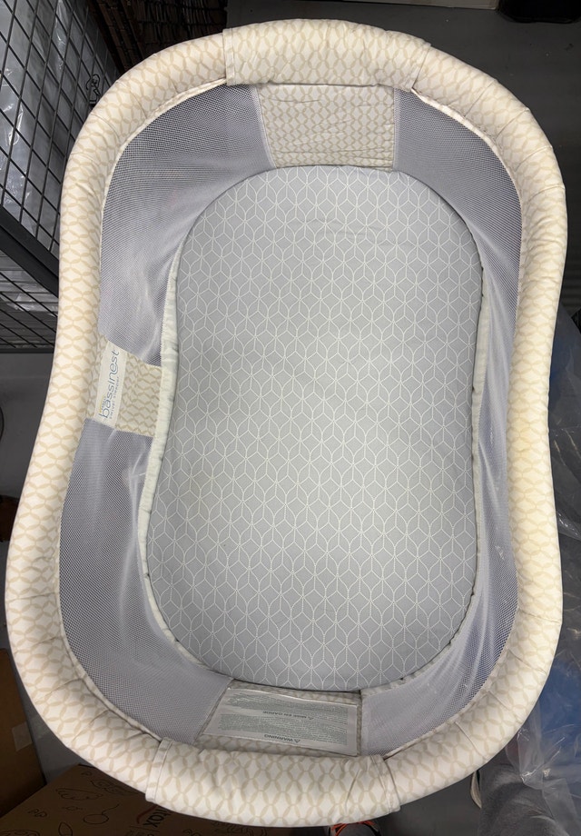 Halo BassiNest Swivel Sleeper