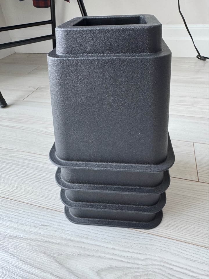 Furniture risers - set of 4 - photo 3