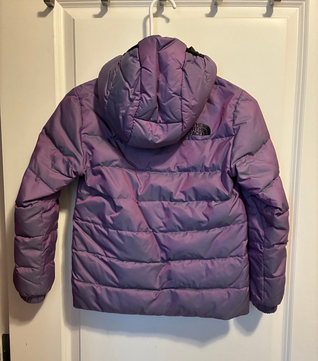 Cranston: Girls North Face reversible puffer jacket Sz S 7/8 - photo 2