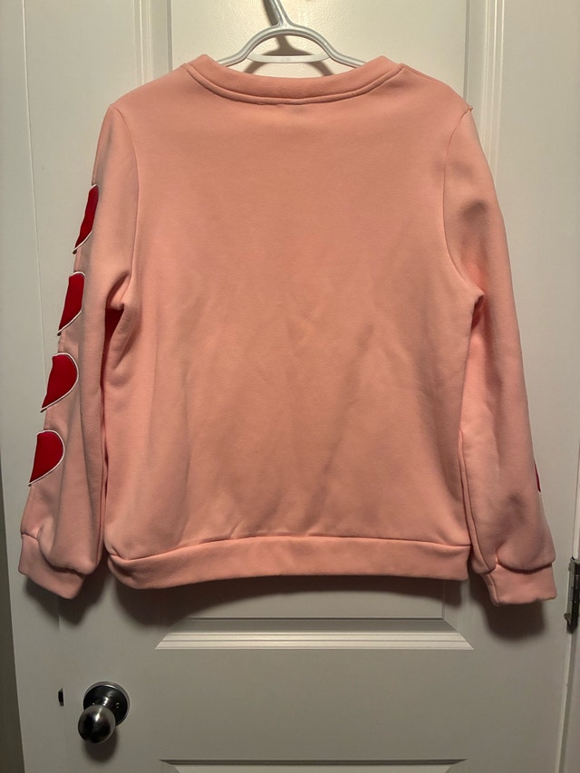 Cranston: Womens Sz L Valentines hearts tops - photo 5