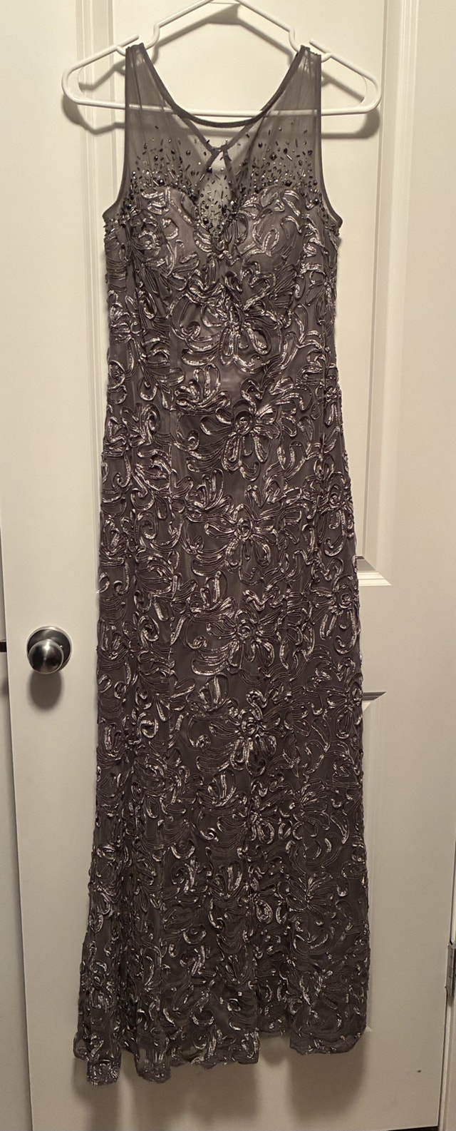 Cranston: Silver Shimmer night gown Sz 6