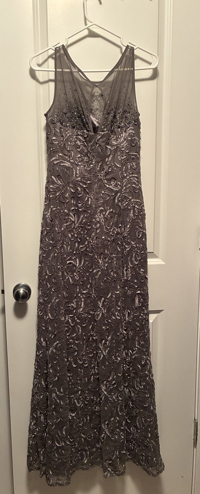 Cranston: Silver Shimmer night gown Sz 6 - photo 2