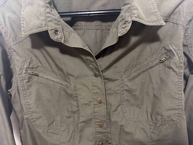 Reitmans Olive Shirt - photo 4