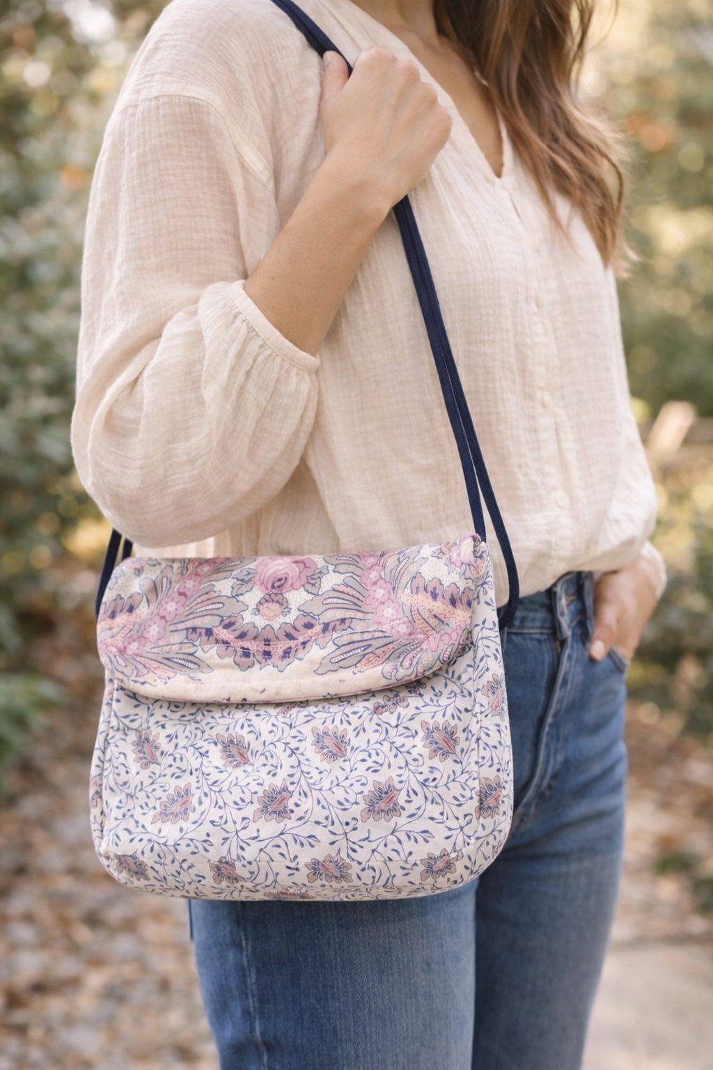 The Red Mill Collection Quilted Floral Shoulder Bag - photo 2