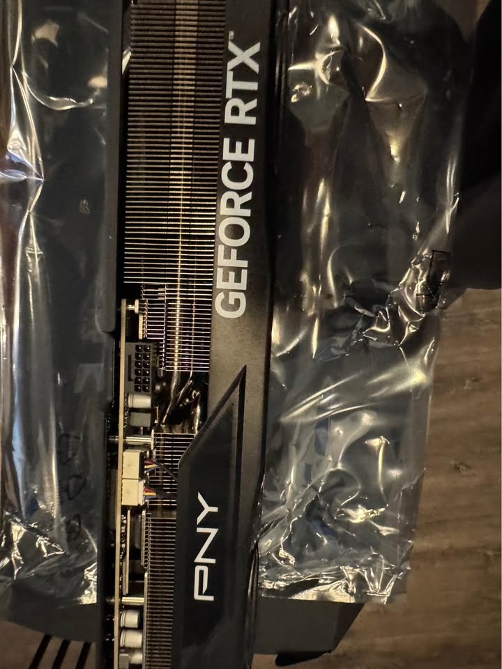 PNY GeForce RTX 5070 Ti - photo 3