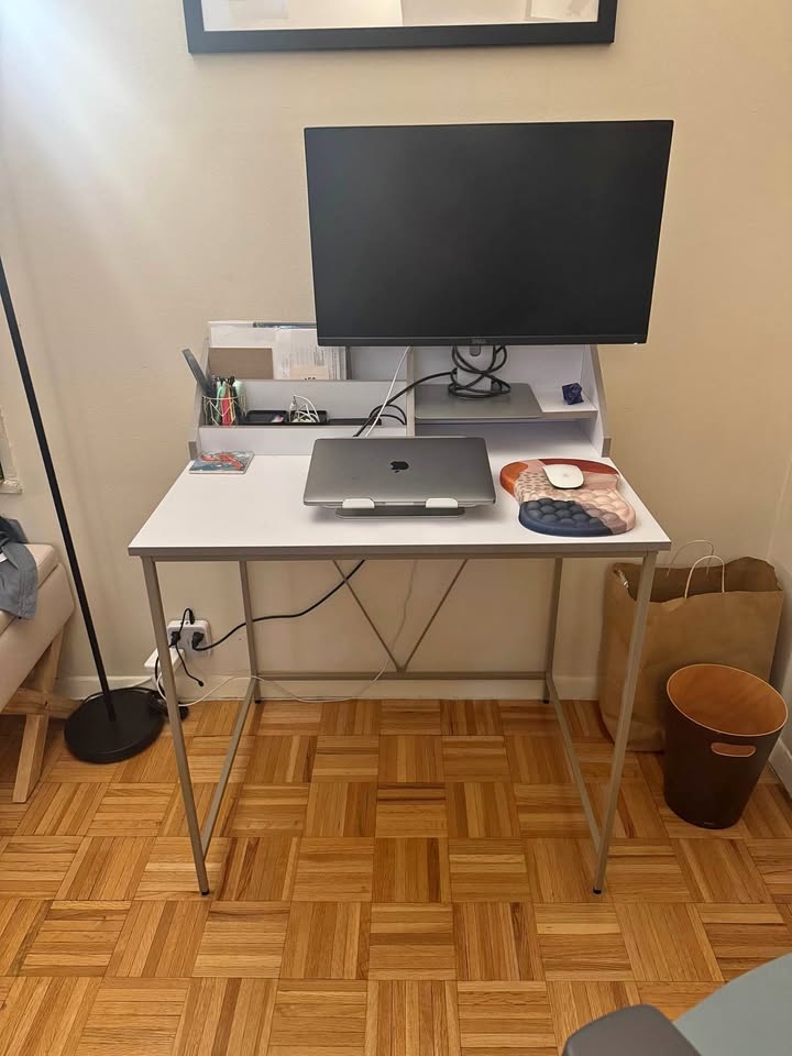 Small Computer Desk