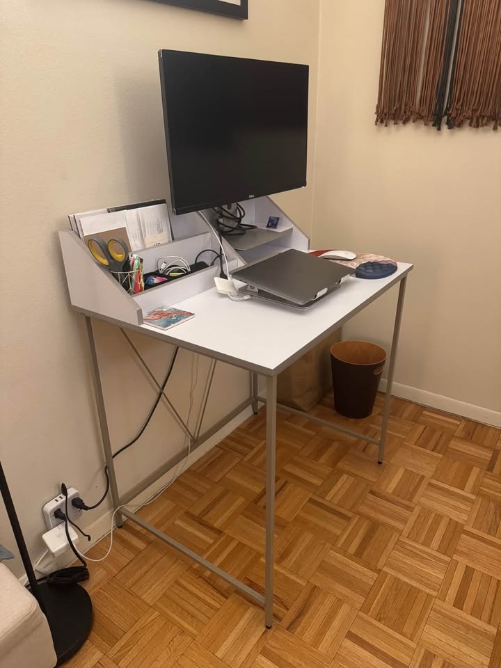 Small Computer Desk - photo 2