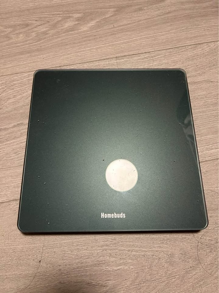Bathroom scale in good condition for sale - photo 2