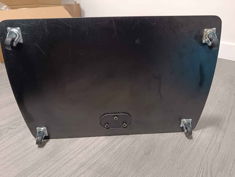 TV stand with castors - photo 3