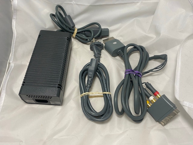 Microsoft Xbox 360 Power Supply + AV Cable