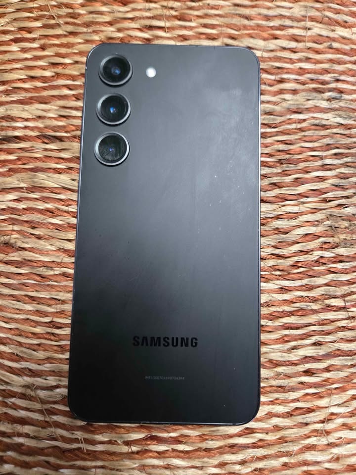 Samsung Galaxy S23 128GB - photo 2