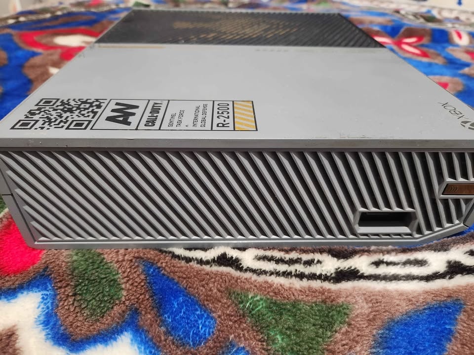 Xbox One Special AW Edition - photo 5