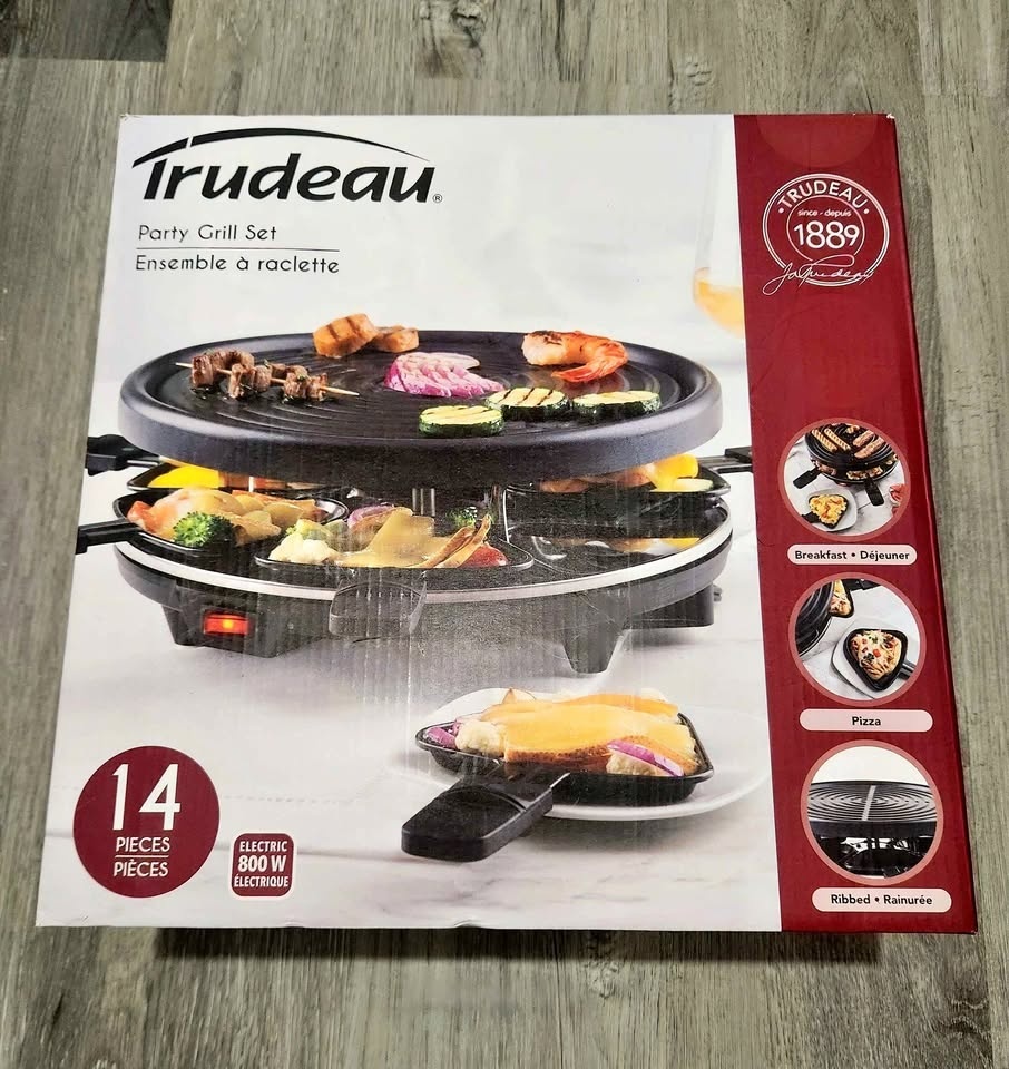 BNIB Party Grill Set 14pcs