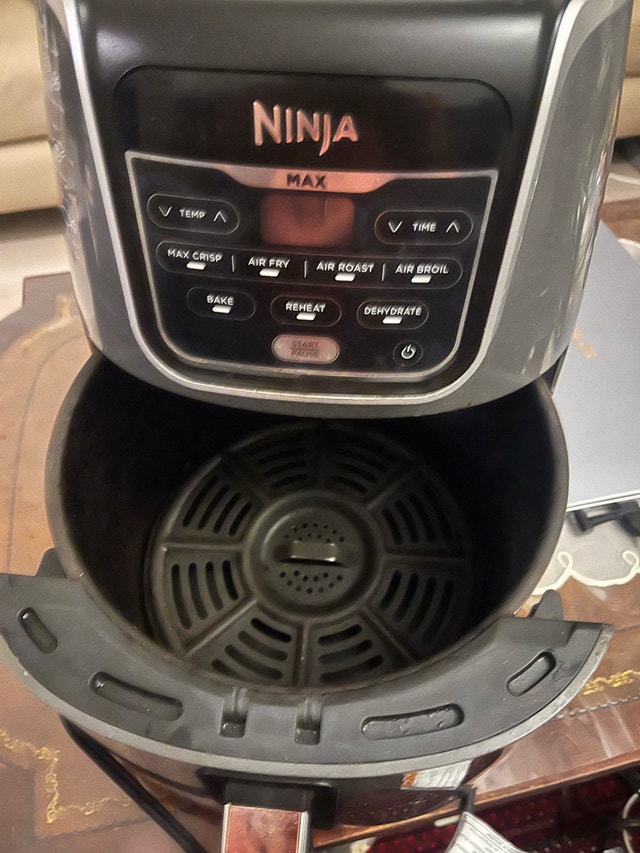Ninja Air Fryer - photo 2
