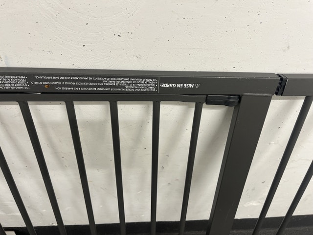 Brica Child Safety Gate - photo 2