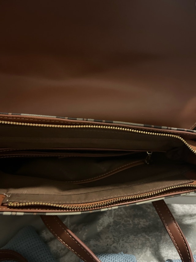 TTWN & Bear Handbag - photo 3