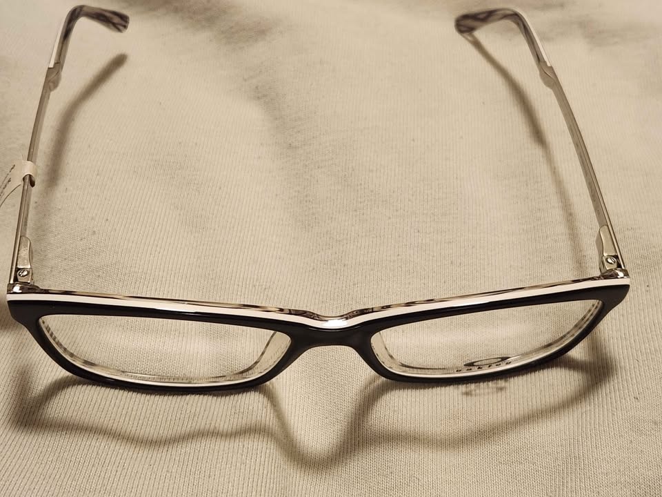 Brand new tag still on Oakley prescription glasses frame - photo 5