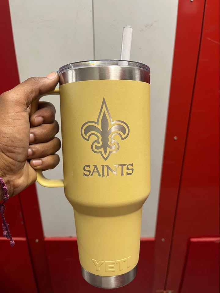 Yeti Official NFL Rambler 42 oz Straw Mug - photo 2