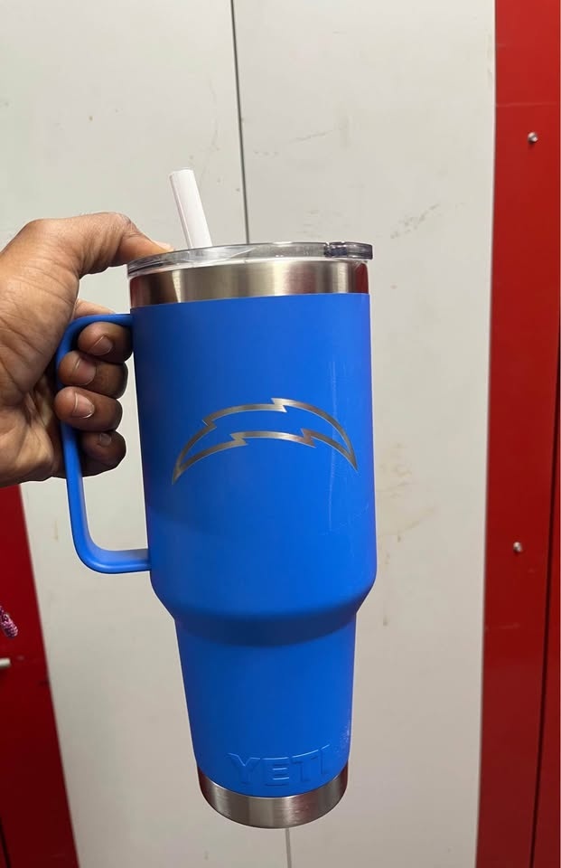 Yeti Official NFL Rambler 42 oz Straw Mug - photo 5