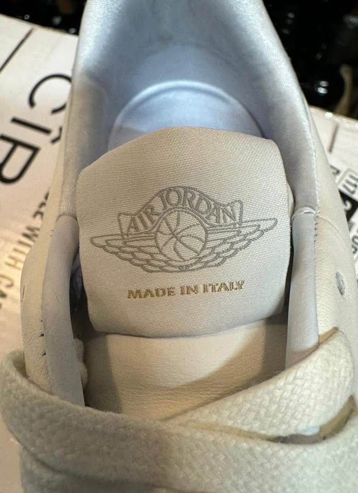 Air Jordan 1 Low '85 Wings - photo 5