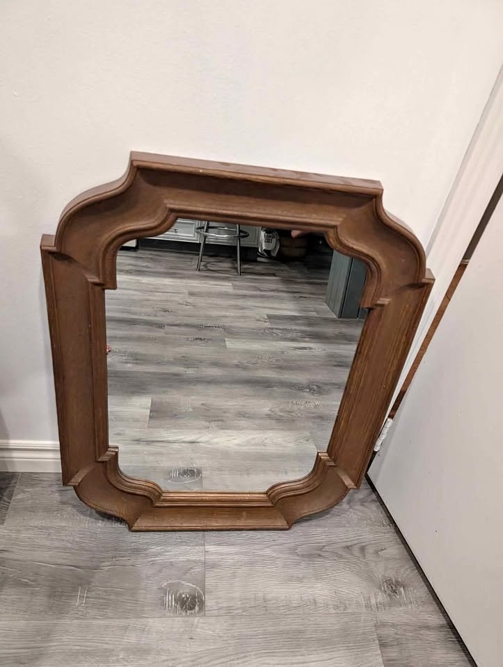 Retro Mirror