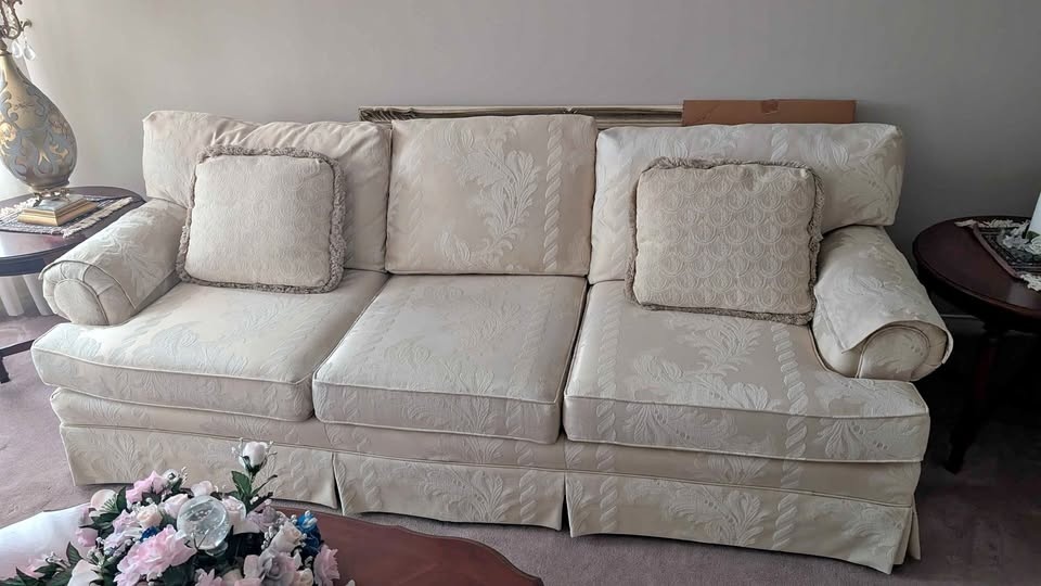 3 Seater and 2 Seater couches for Sale