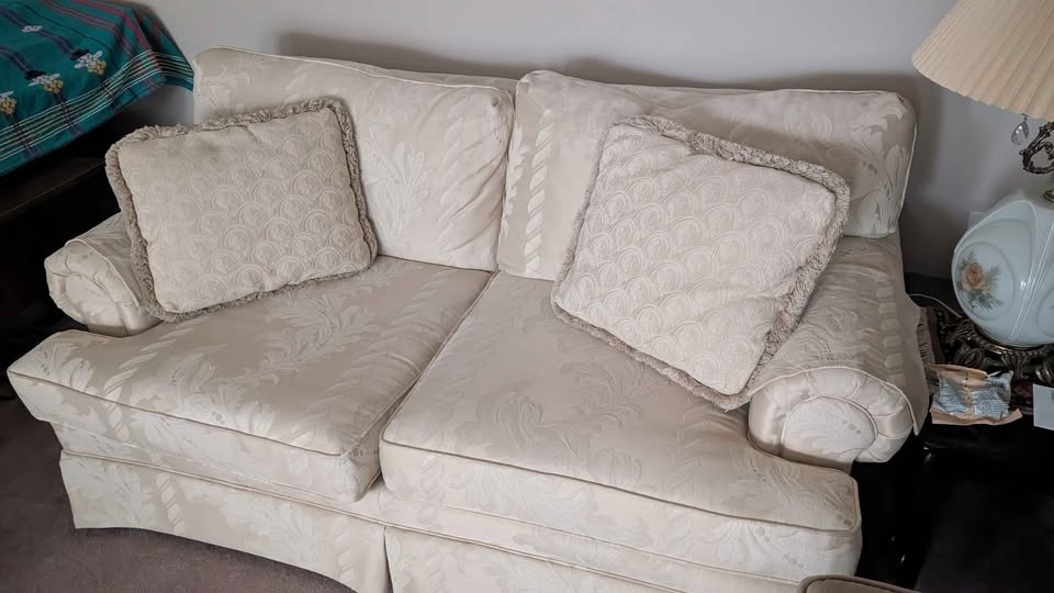 3 Seater and 2 Seater couches for Sale - photo 2