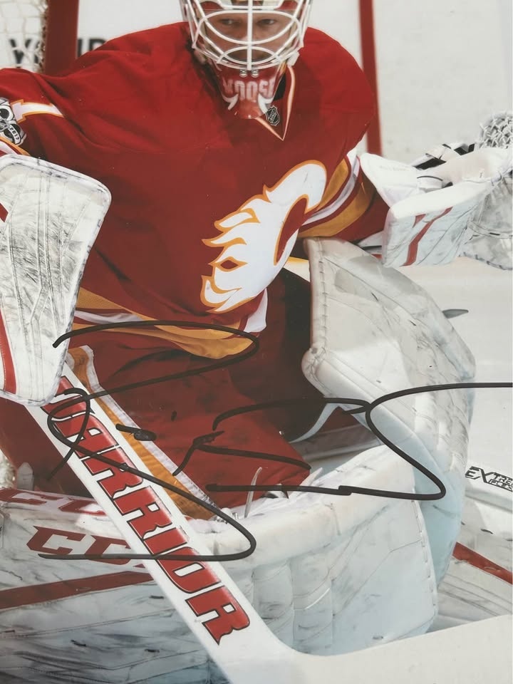 Brian Elliott Signed Calgary Flames Goalie Photo - photo 3