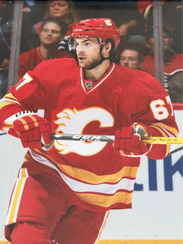 Michael Frolík Signed Calgary Flames Photo - photo 3