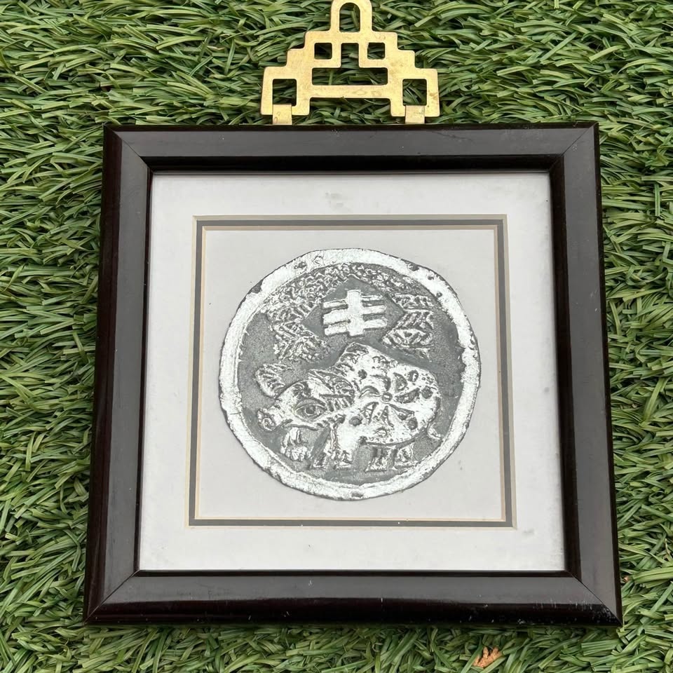 Framed Small Chinese Zodiac Ox Plaque - photo 3