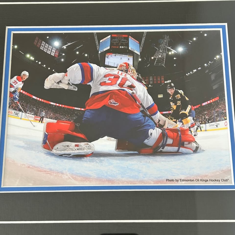 Edmonton Oil Kings Game-Used Plexi-Glass Framed Display - photo 3
